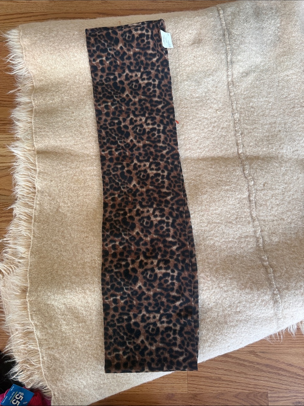 Old Navy Leopard print fleece infinity scarf